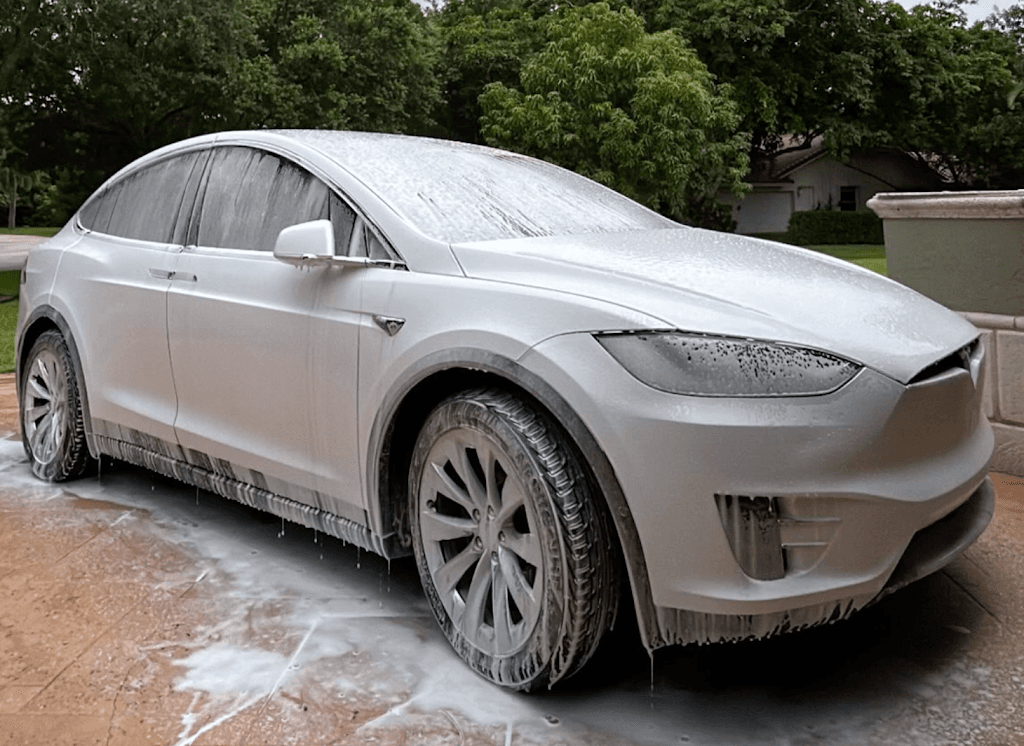 Lundys Luxury Auto Detailing featured