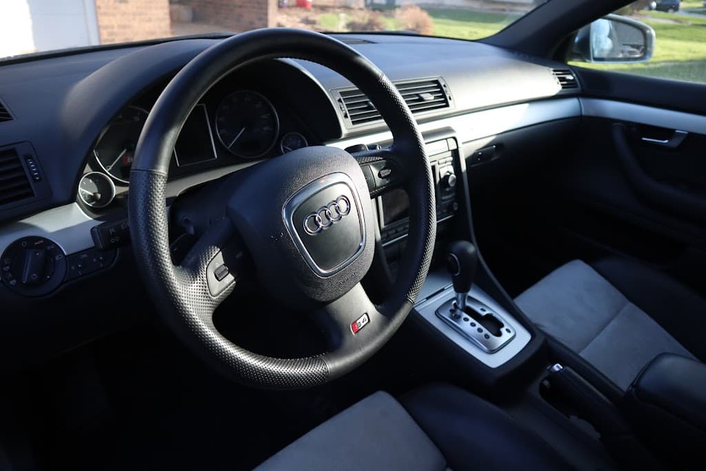 Alexi's Mobile Details featured