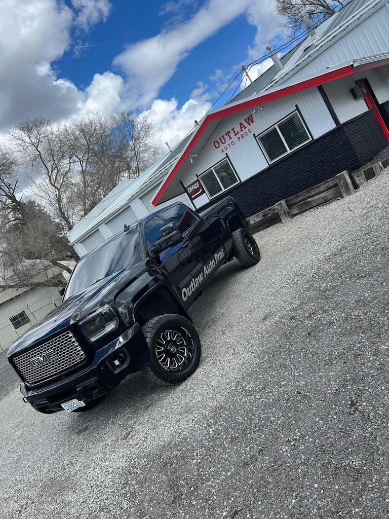Outlaw Auto Pros featured