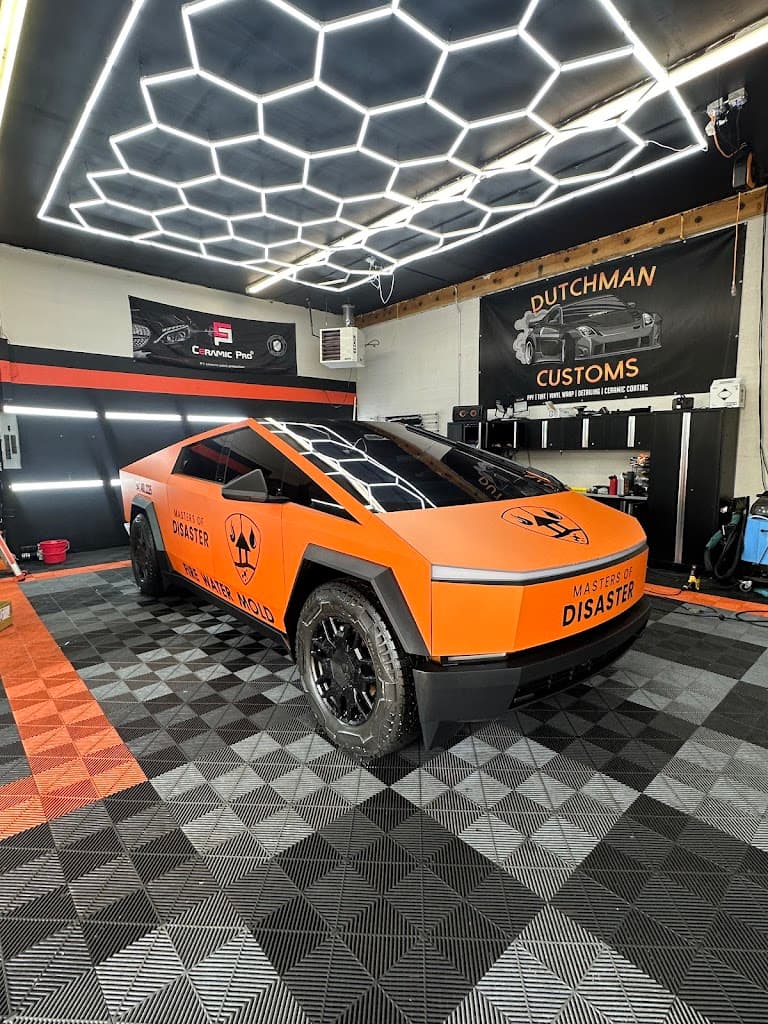 Dutchman Customs - Business Image