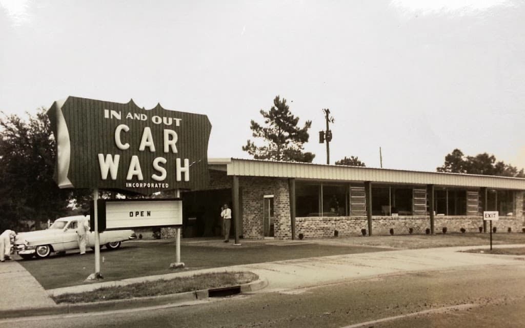 In & Out Car Wash featured