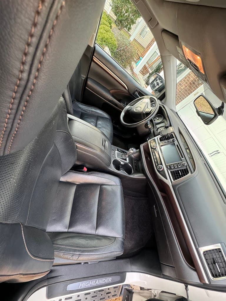 Mikah's Mobile Auto Detailing featured