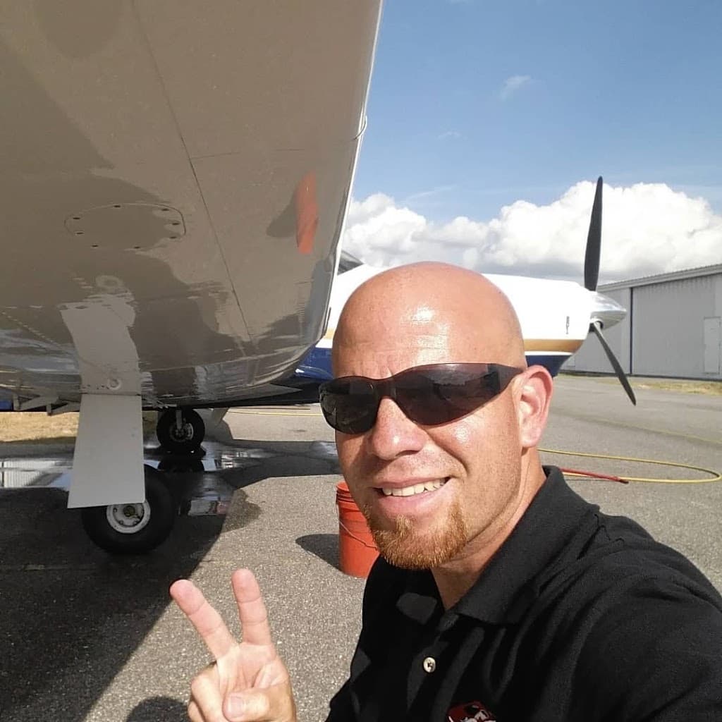 Instant Shine Auto Detailing featured