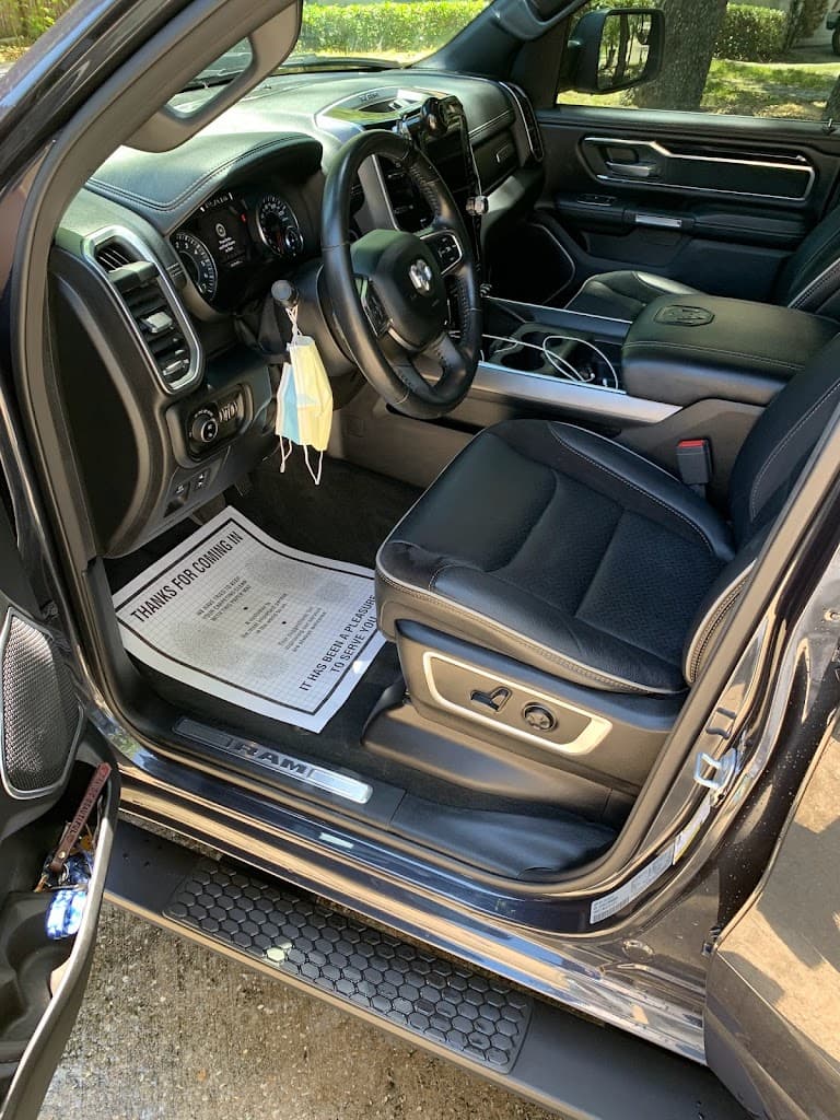 Royal Touch Mobile Detailing LLC featured