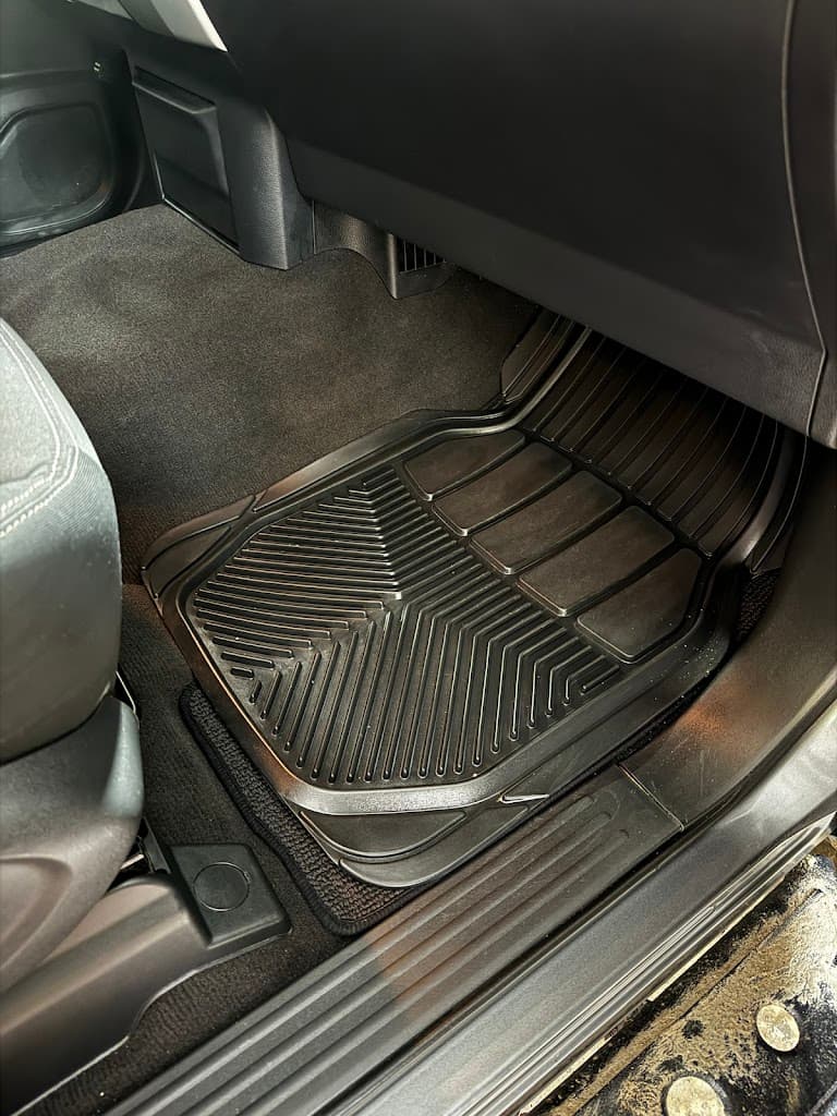 Woles Auto Detailing LLC featured