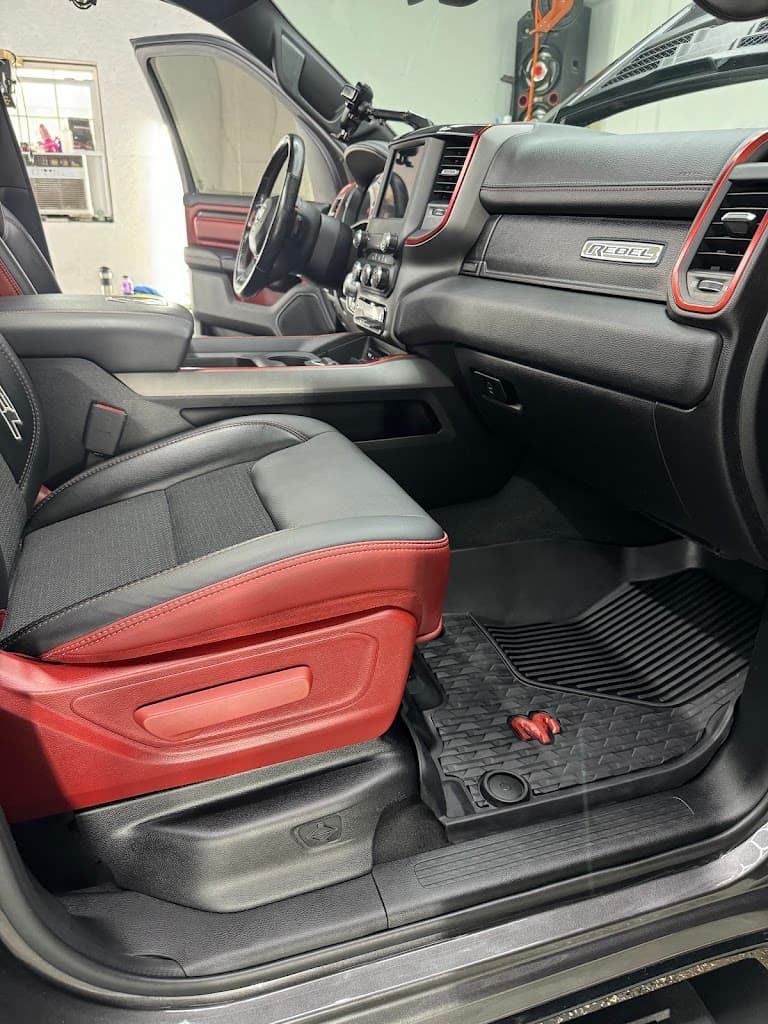 Castro Detailing LLC featured