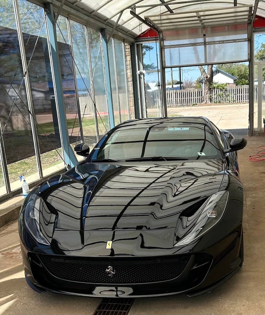 LuxCar Auto Detailing featured