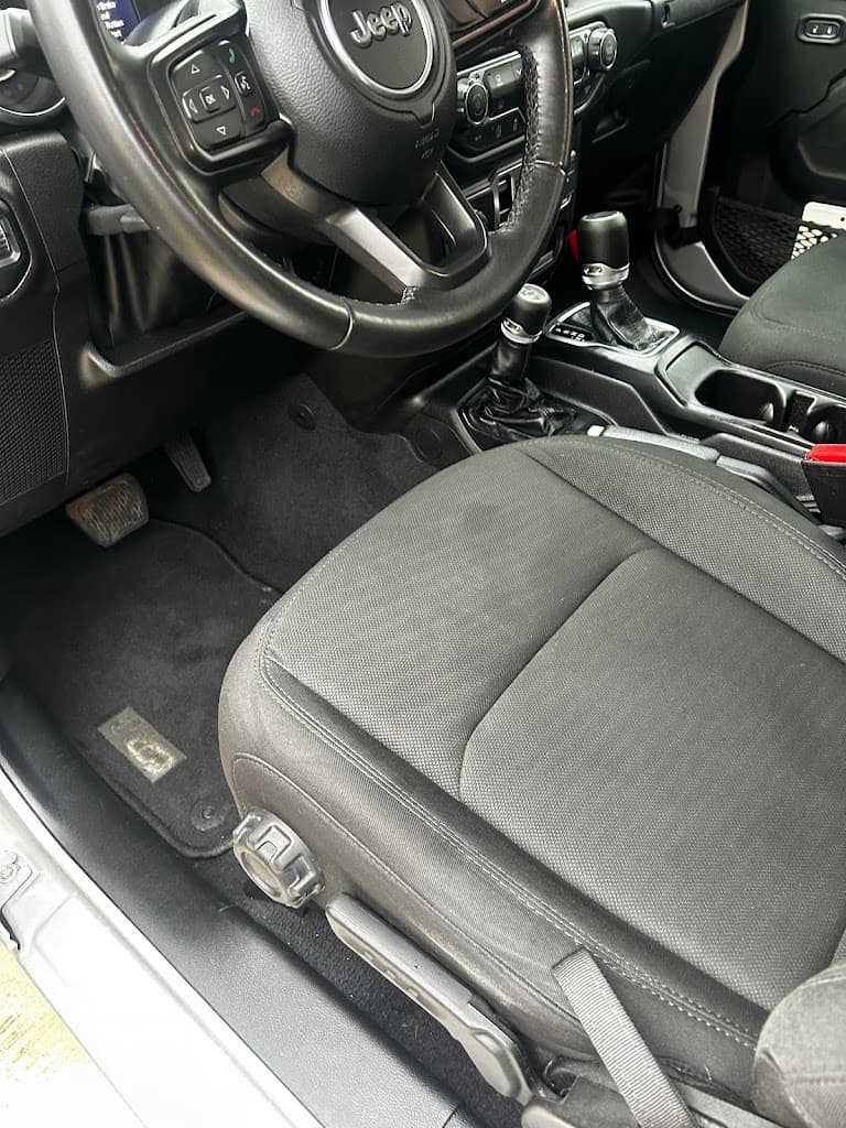 Clean Eyes Detailing featured