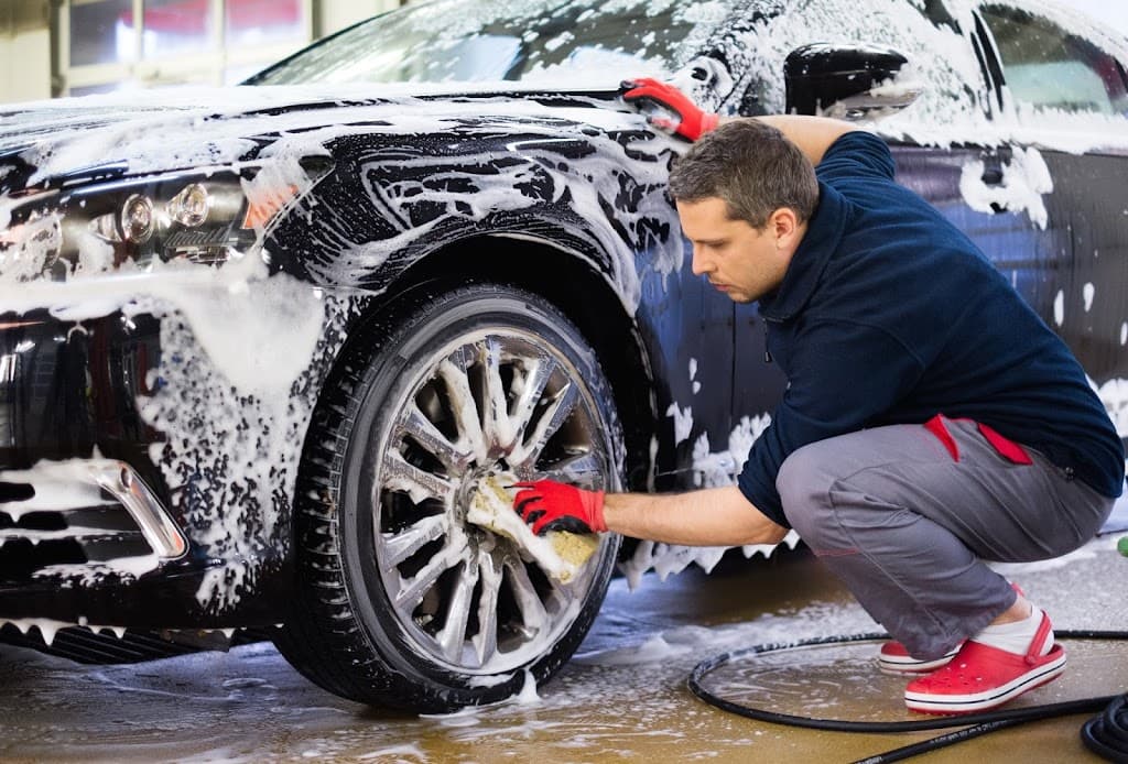 University Car Wash - Business Image