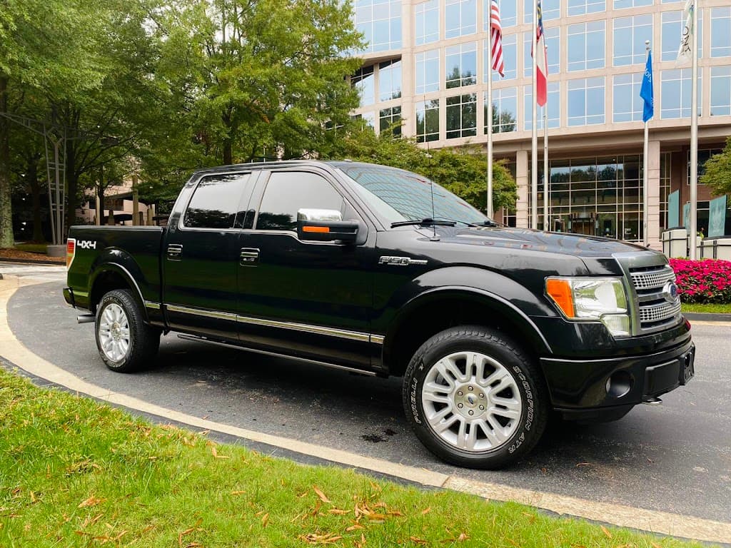 Chris' Mobile Detailing And Tinting LLC featured