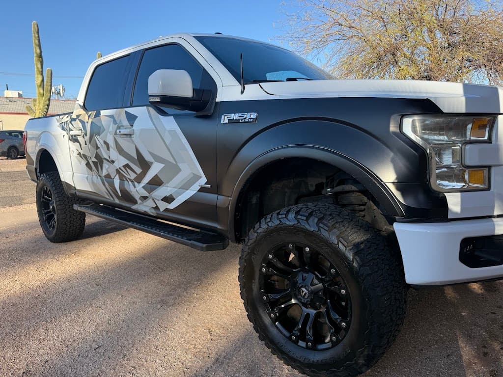 Pretty Neat Mobile Detailing featured