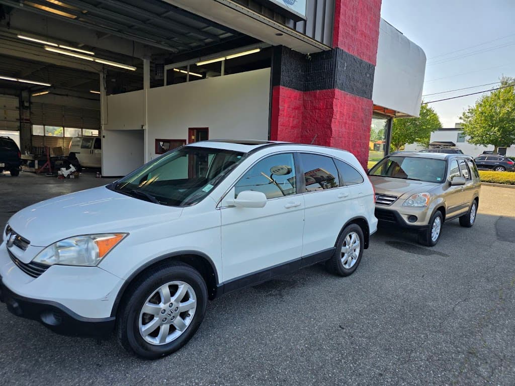 Dunn's Auto Detail Salon featured
