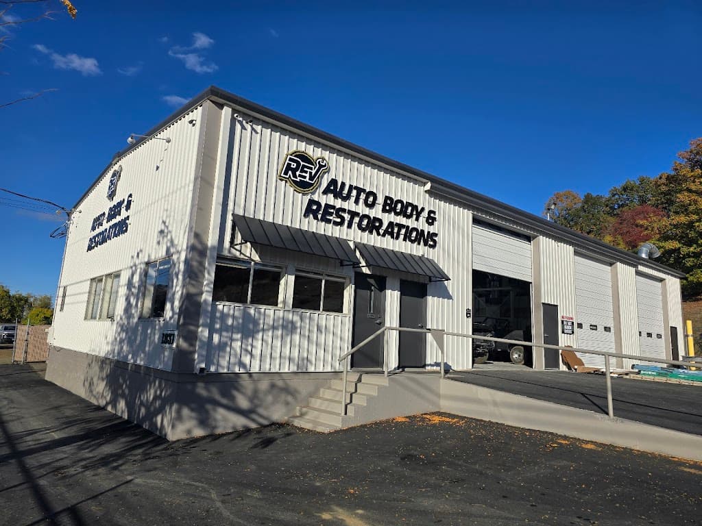 REV Auto Body & Restorations - Business Image