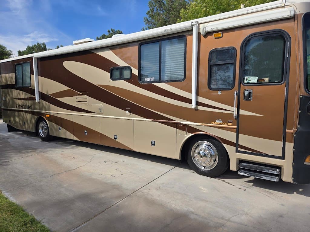 crystal clear rv detail featured