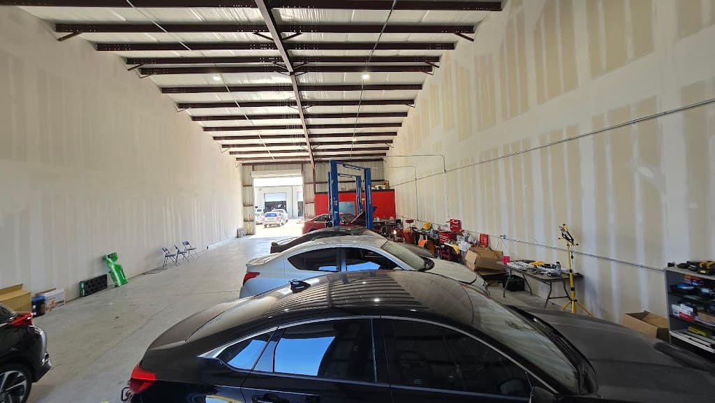 Auto Master Garage featured