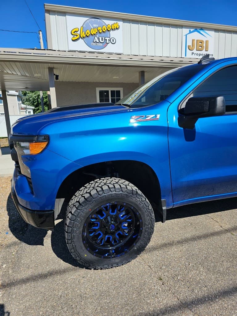 Showroom Auto featured