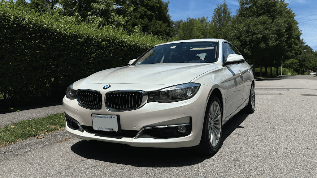 Orange Detail featured