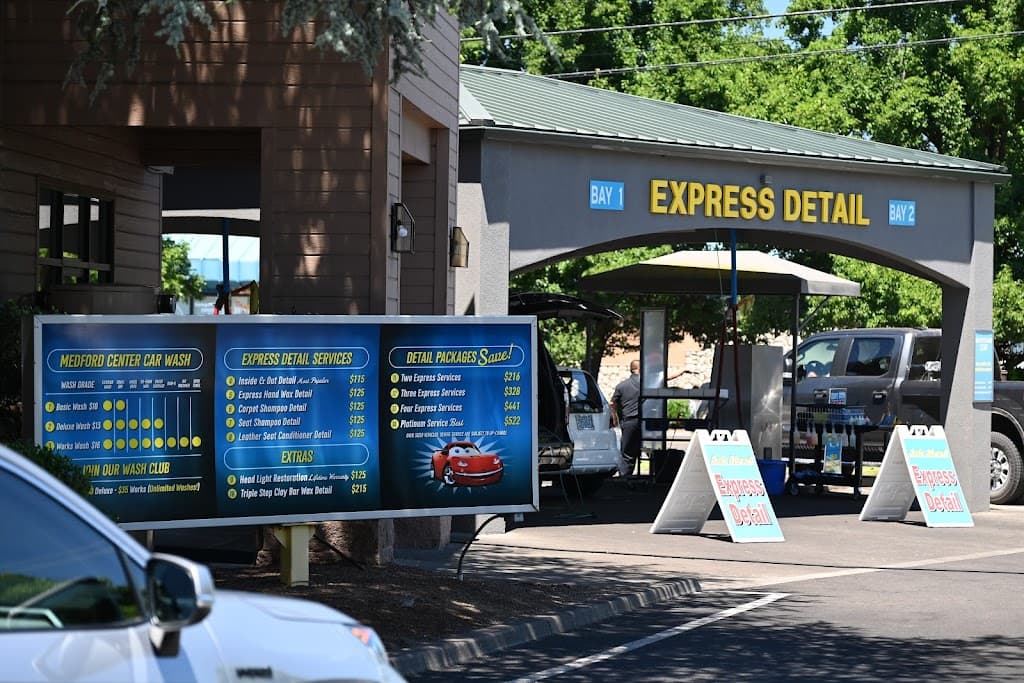 Medford Center Car Wash & Detailing - Business Image