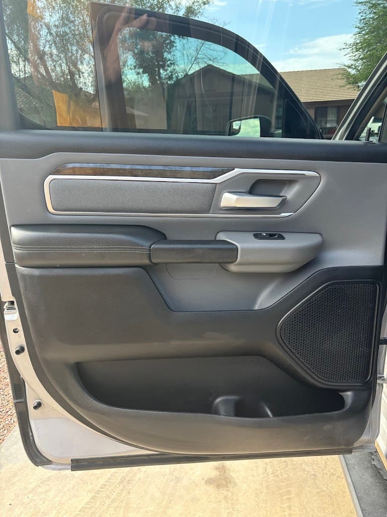 Yanez Mobile Detail Services Llc featured