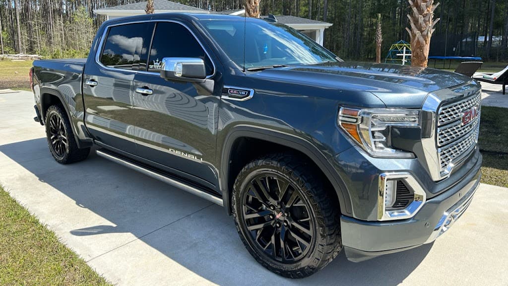 SUPER CLEAN CAR WASH & AUTO DETAILING featured
