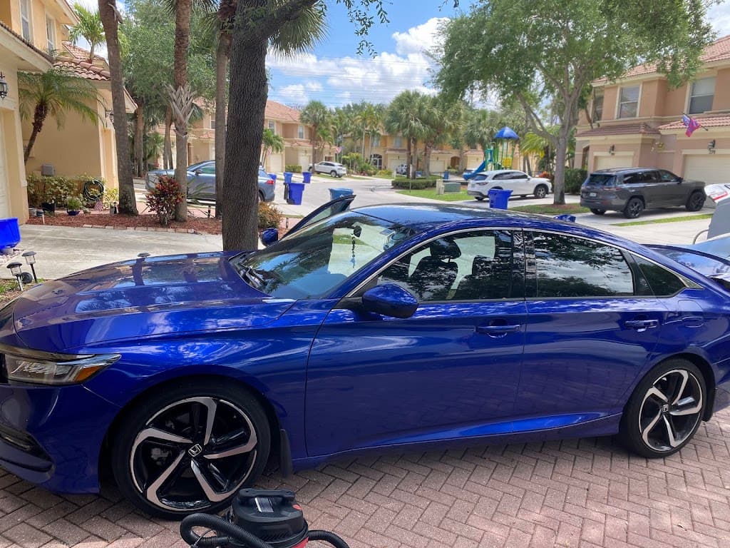 DJ's Exclusive Auto Mobile Detailing featured