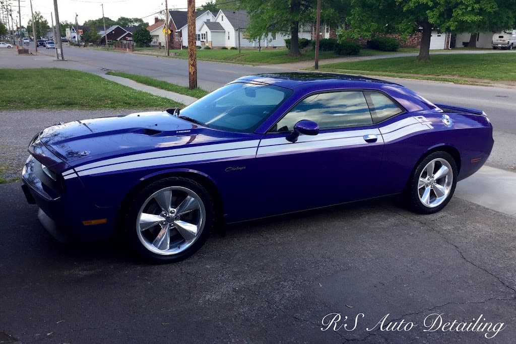 R'S Auto Detailing featured