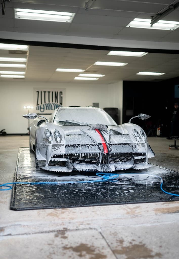 Zitting Detailing featured