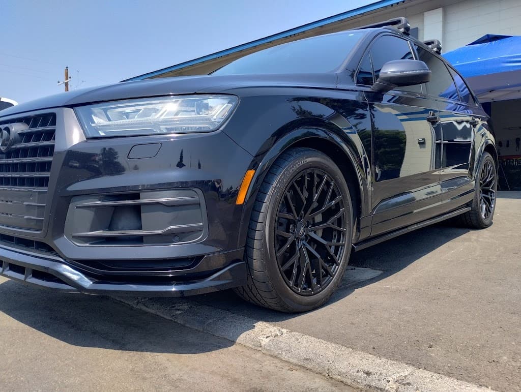 Amati's Details featured