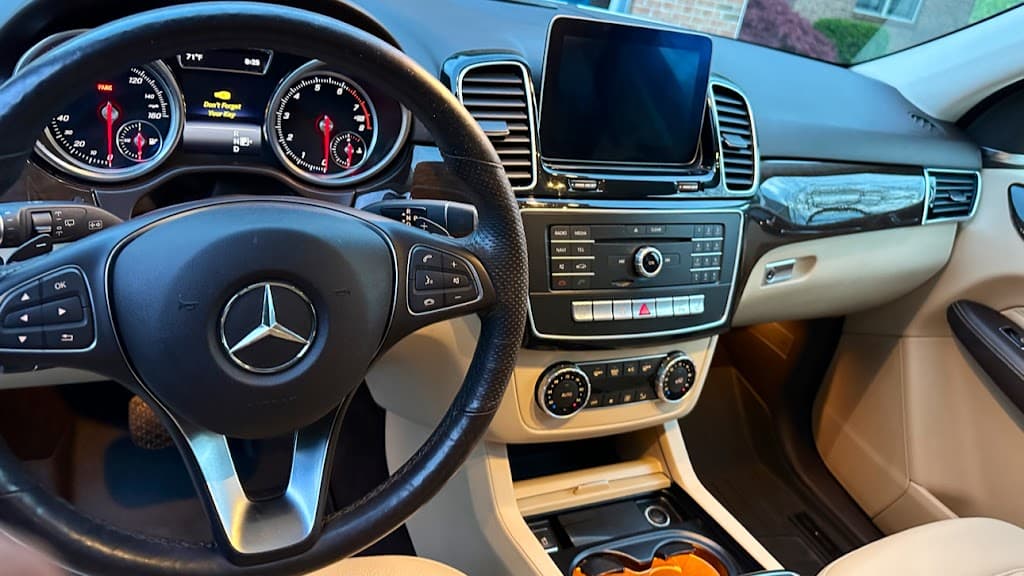 On The Go Car Detailing - Business Image