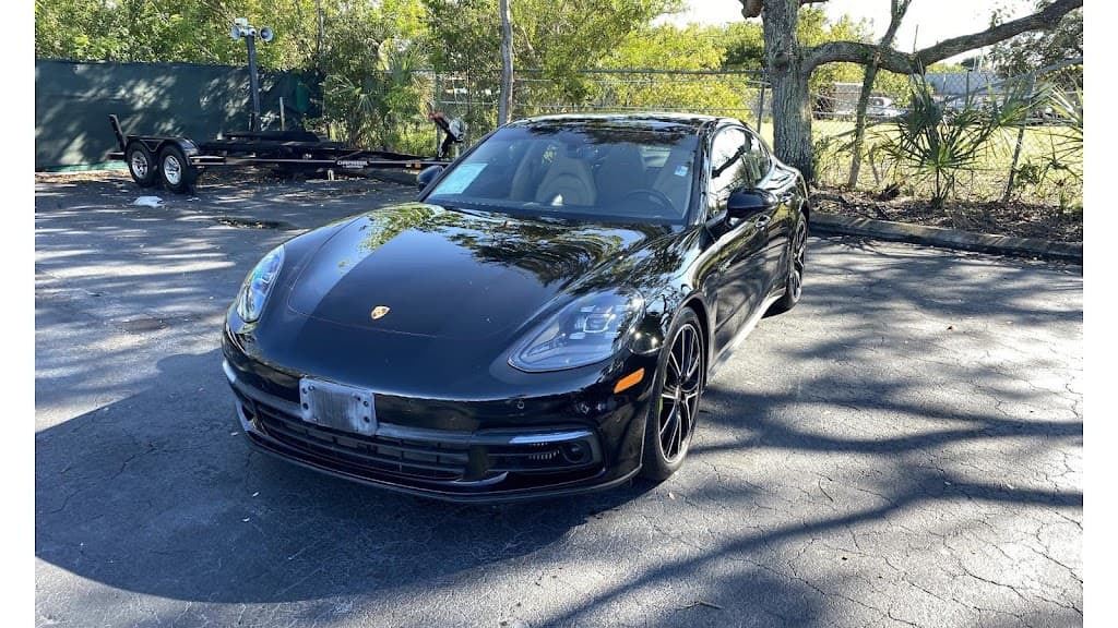 GlossGenesis Detailing featured