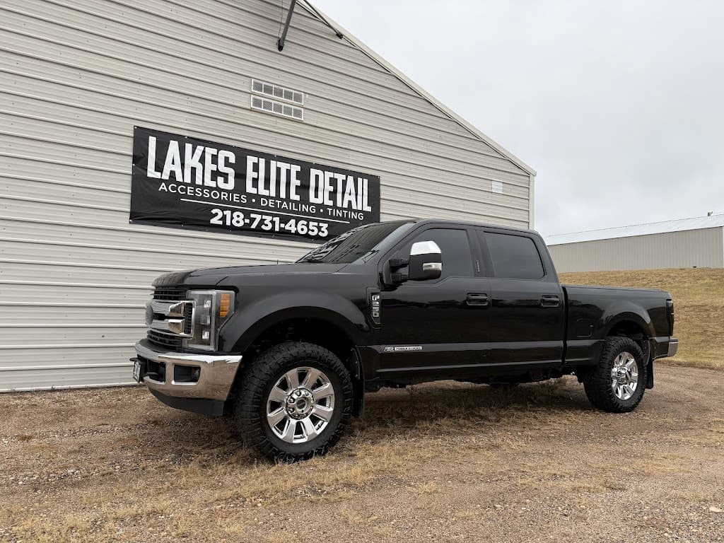 Lakes Elite Detail - Business Image