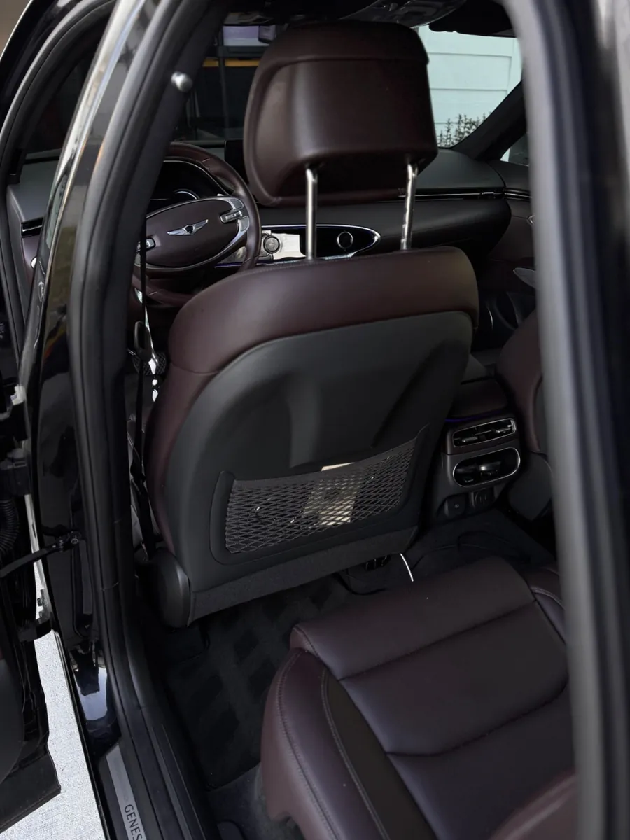 Detailing work by Glitz Carz