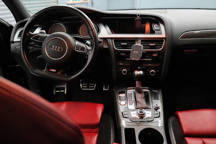 Hunt for Details — car detailing in Athens
