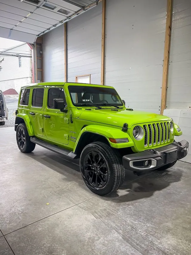 Detailing work by Mr. Detailing