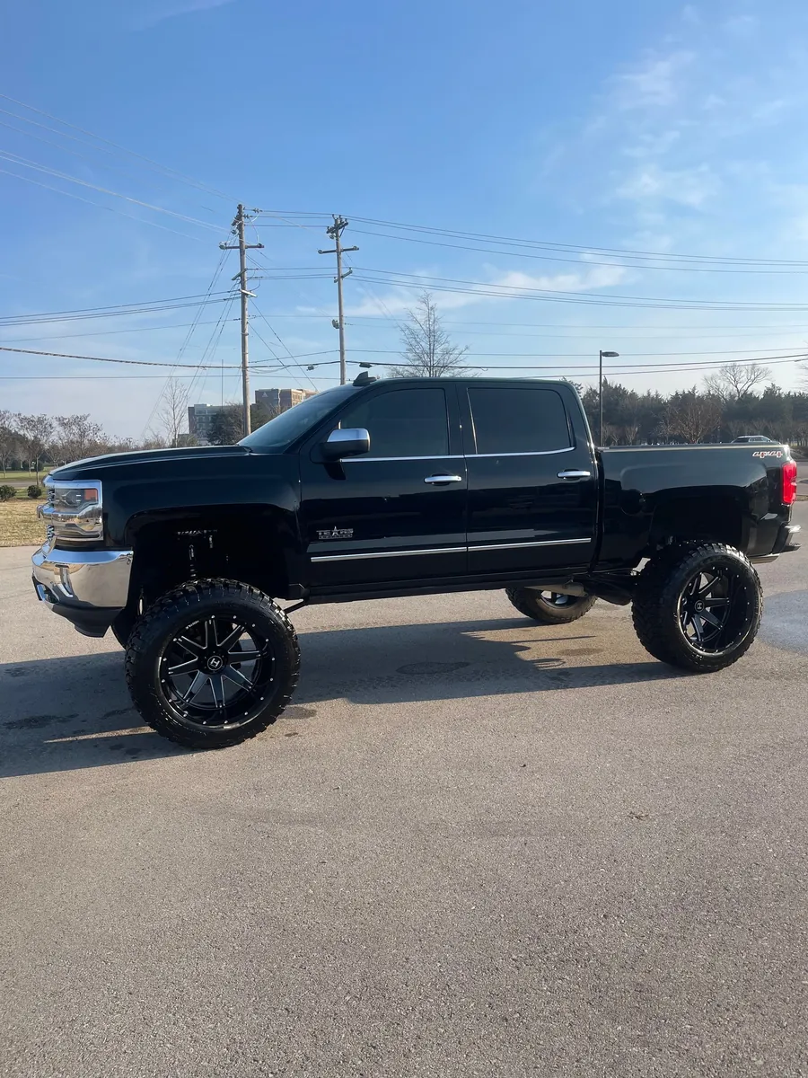 Detailing work by Shine So-Well Mobile Detailing